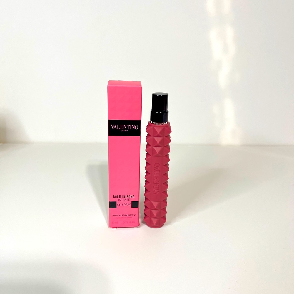 Valentino Donna Intense…Go Spray..0.33OZ/10ML..New.